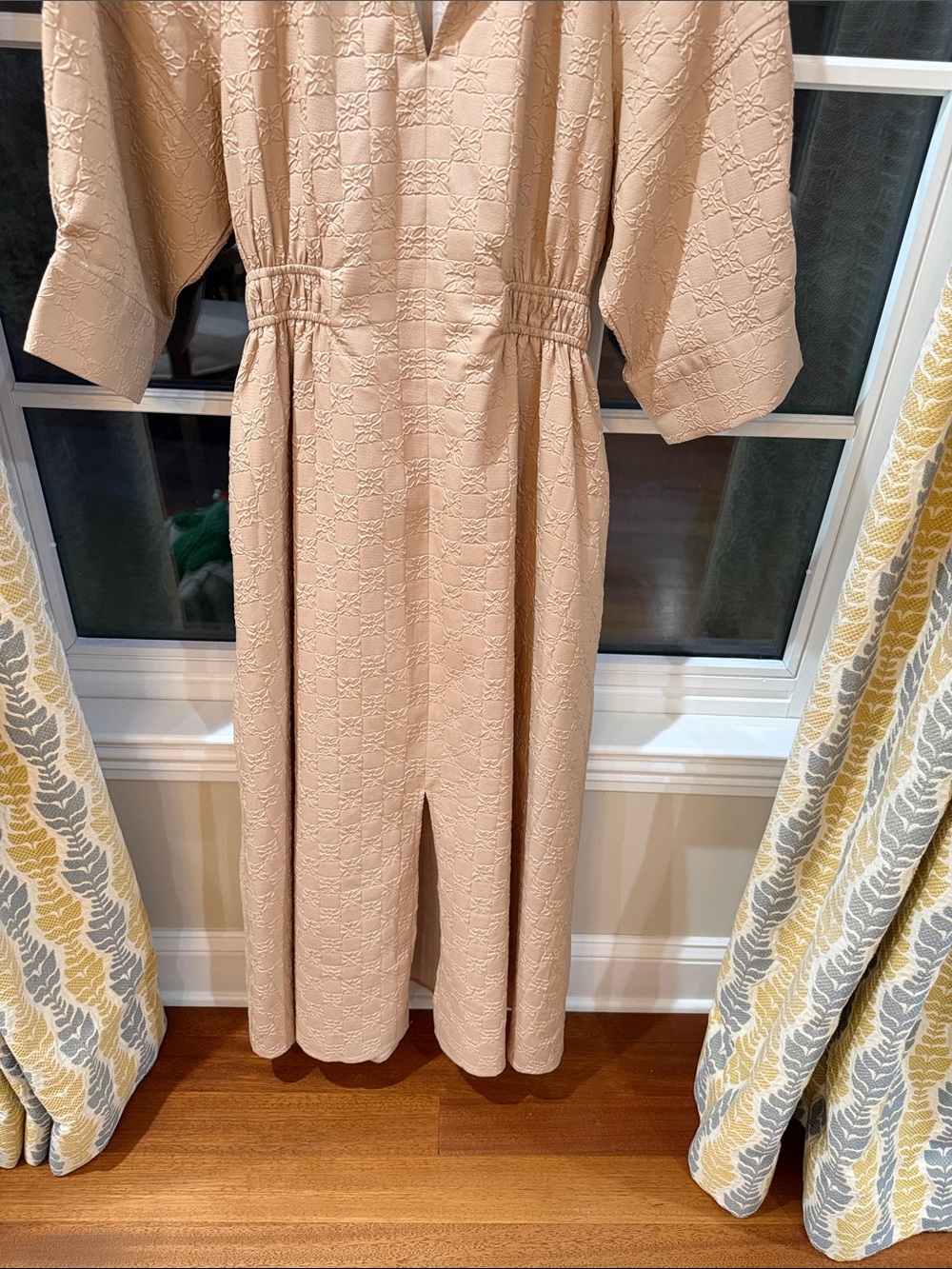 Coastal Grandmillennial Textured Tan Maxi Dress Smocked Pockets Entro Small - Picture 10 of 15
